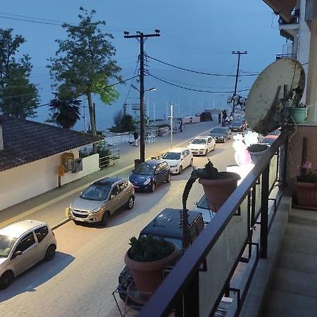 Ferienwohnung Sam Nea Kallikrateia Exterior foto